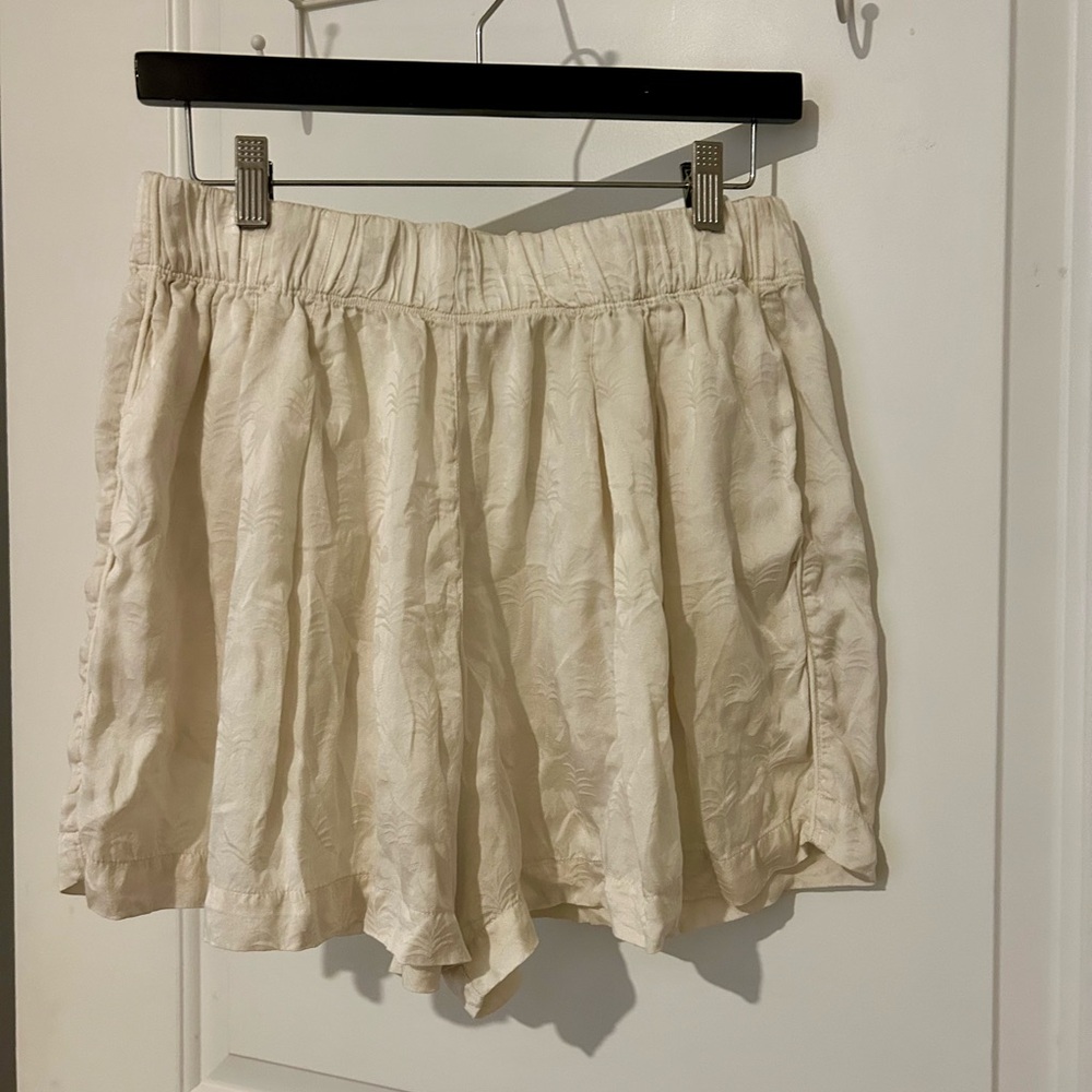 Raquel Allegra Cream Women's Skorts
